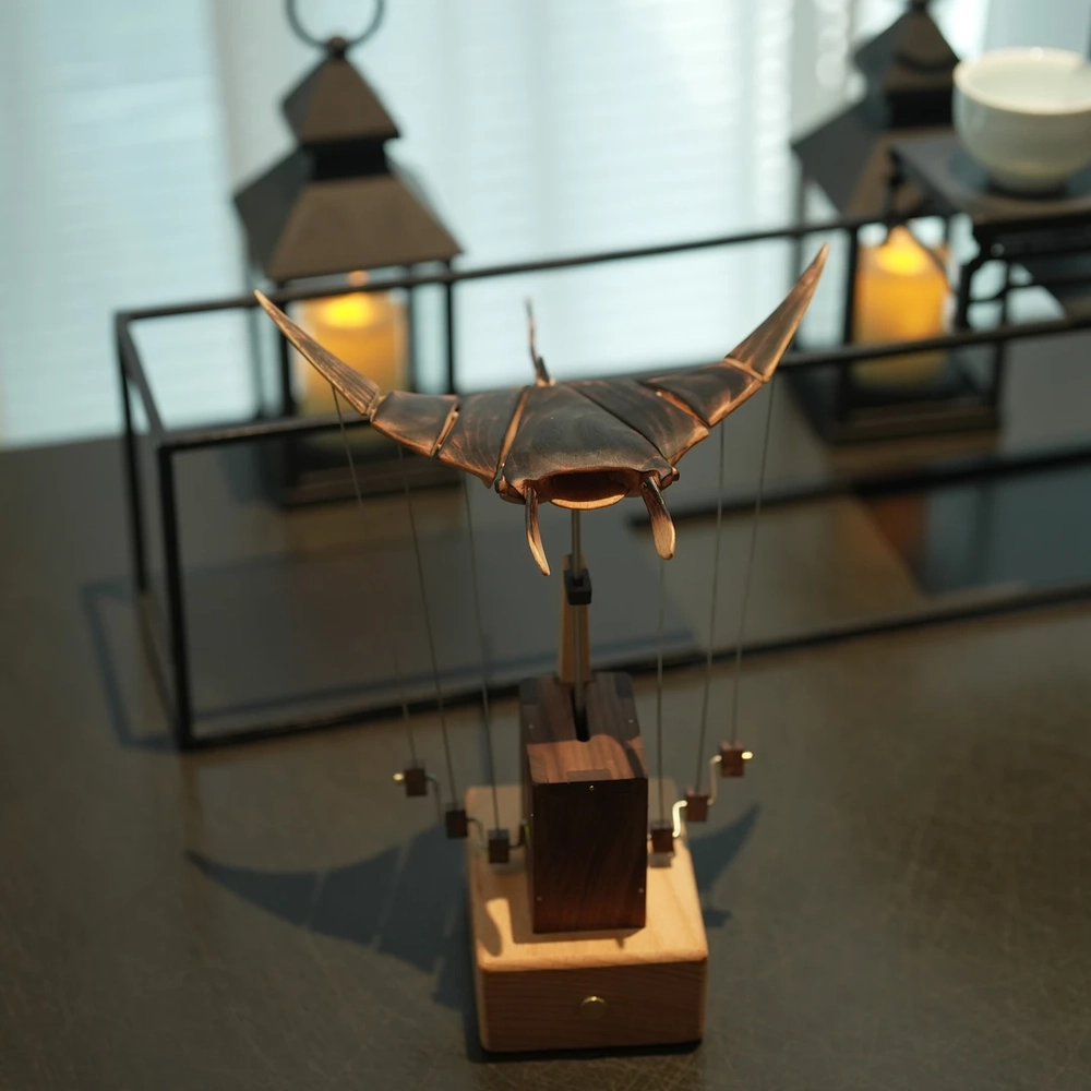 Handcrafted Wooden Manta Ray Automaton-FunnyWood_03
