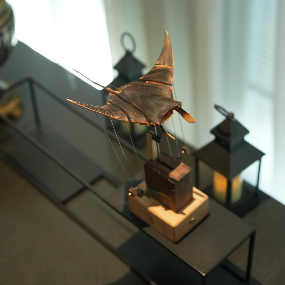 Handcrafted Wooden Manta Ray Automaton-FunnyWood_05